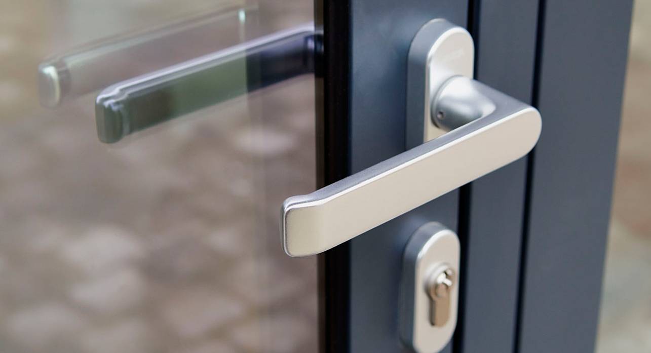 Green Tech Startup Launches Innovative Solar Roof Tiles